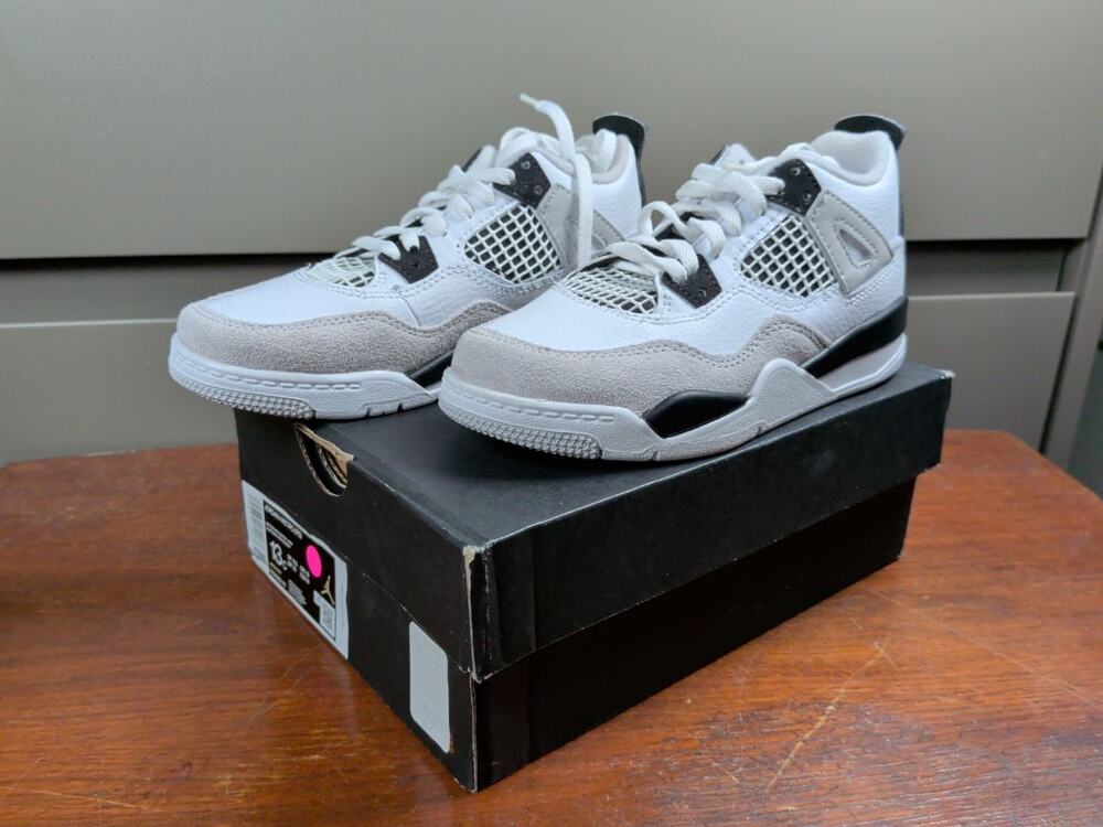 Nike Air Jordan 4 Retro PS White Black Neutral Grey  Kids Size 13C EU31